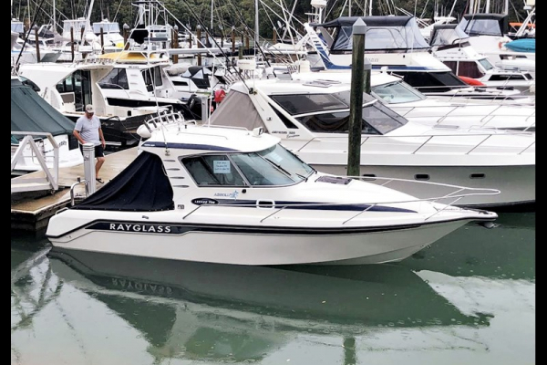 2000 Rayglass 730 Hardtop Powerboat for sale in Auckland, Auckland at $98,000